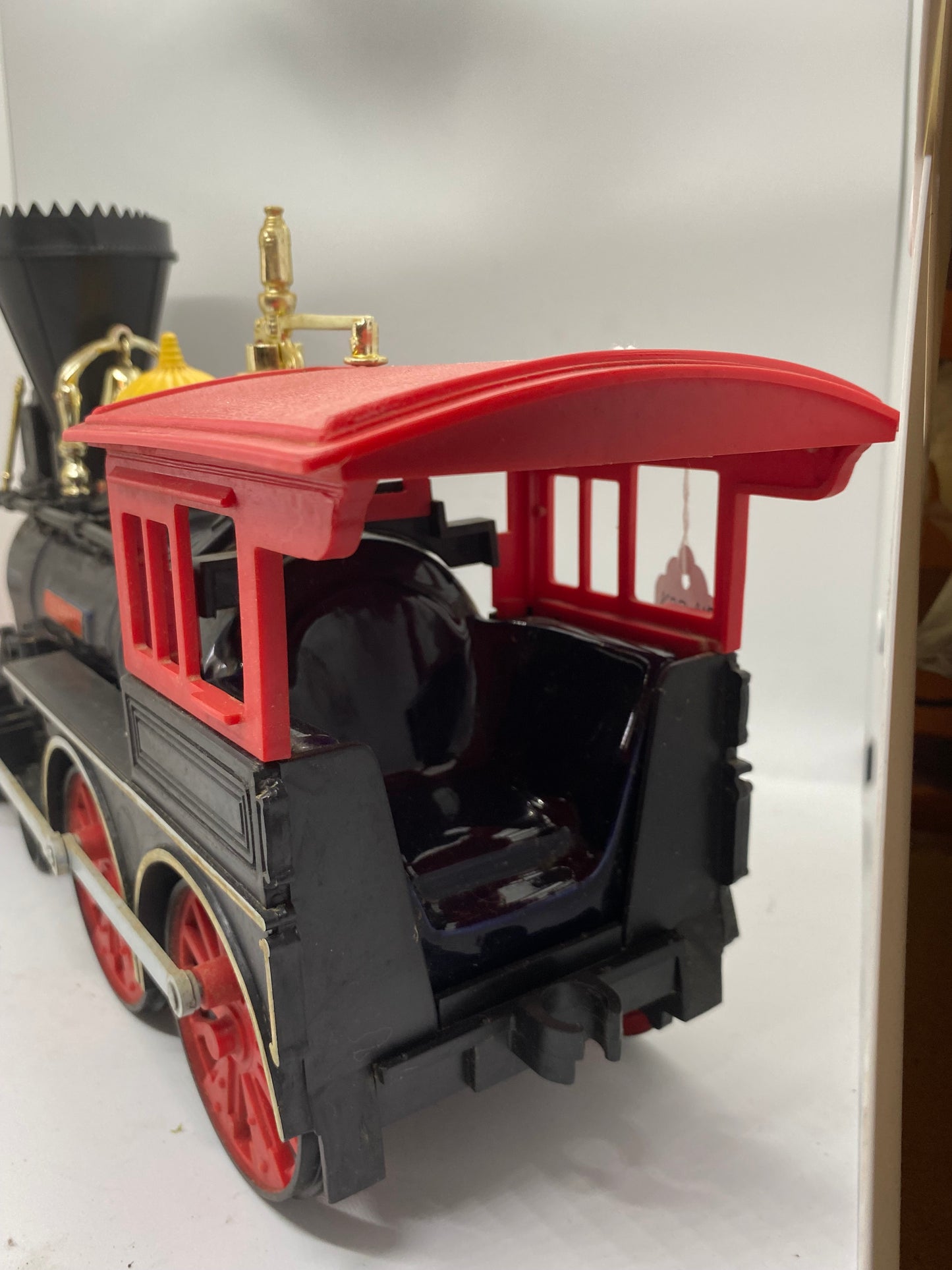VINTAGE JIM BEAM STEAM ENGINE 3 DECANTER