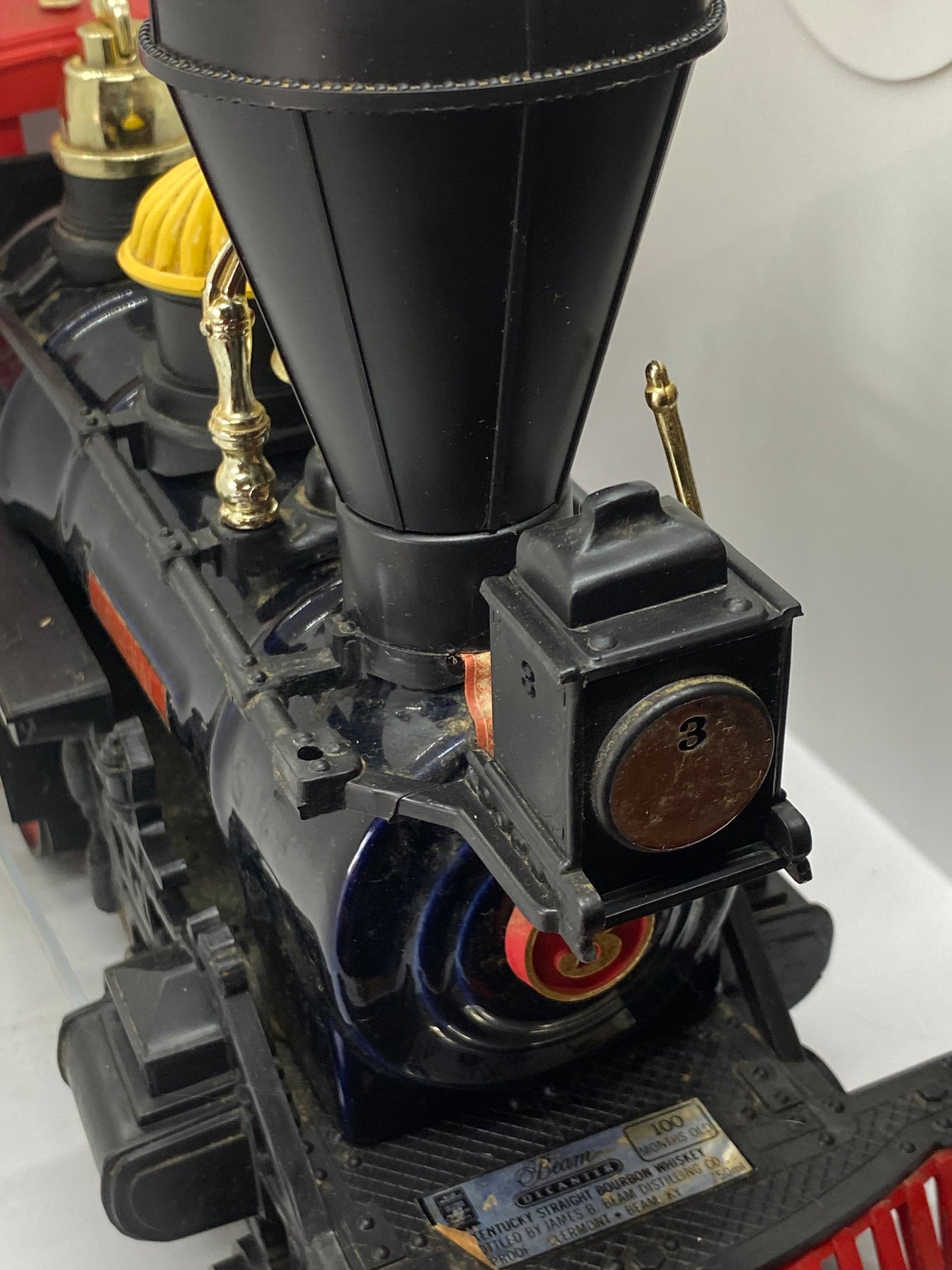 VINTAGE JIM BEAM STEAM ENGINE 3 DECANTER