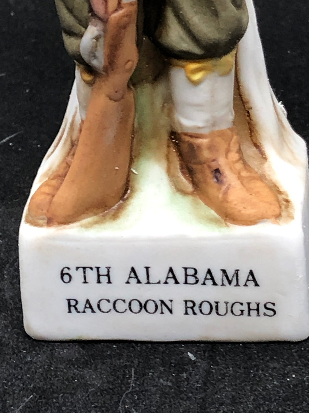 6TH ALABAMA RACCOON ROUGHS 2oz Decanter (RARE)