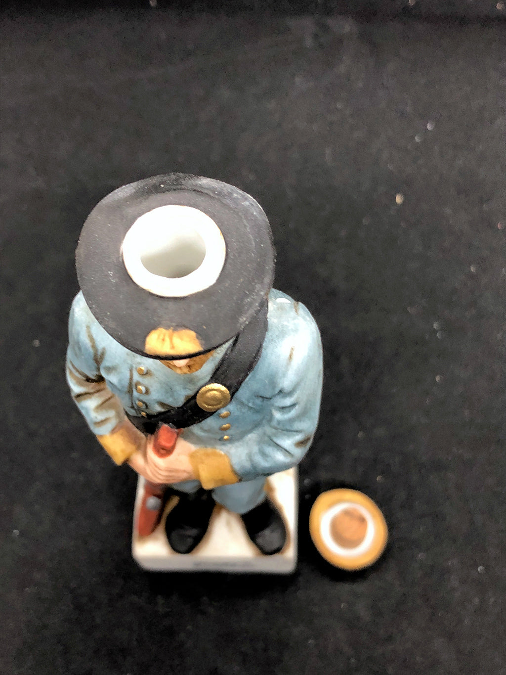 MOSBY'S RANGER 2oz Decanter Mini Soldier (1975)